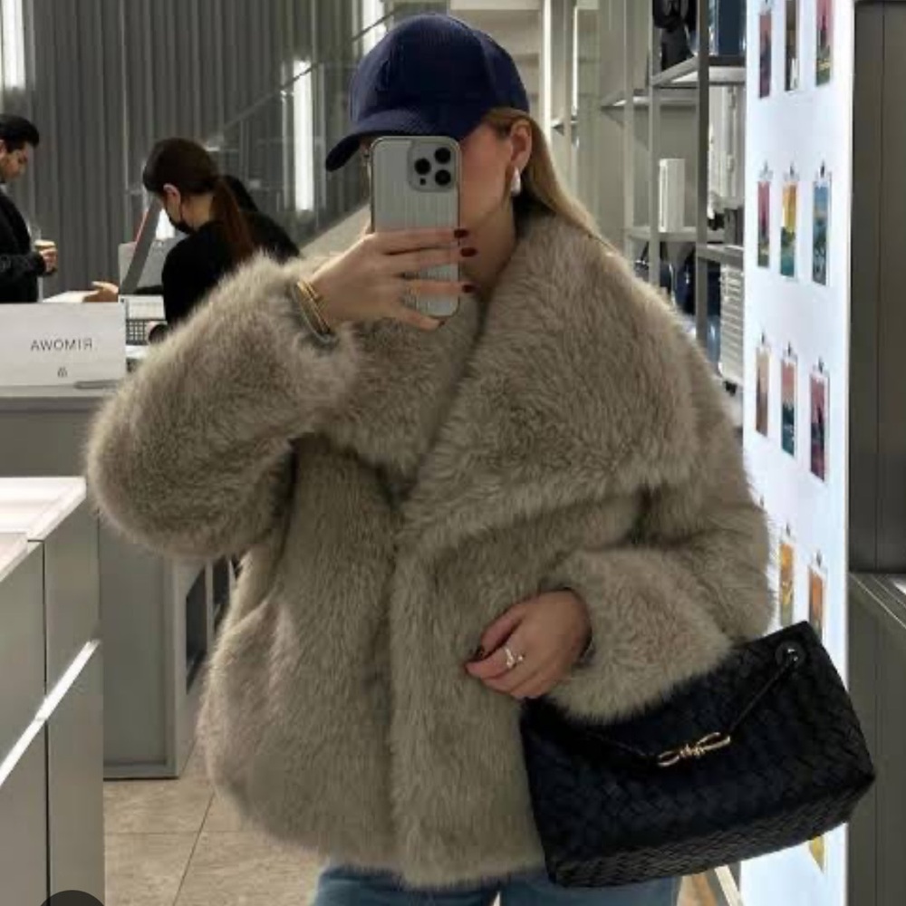 Zara Viral Fur Coat